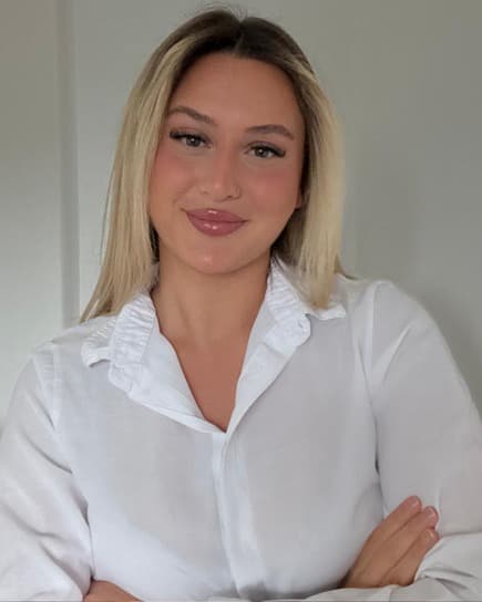 Compliance Managerin — Eda Kirli